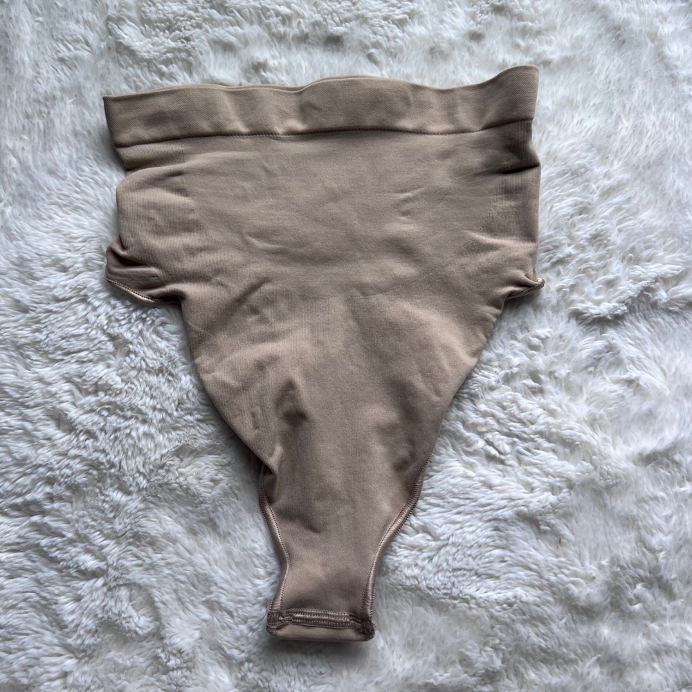 Skims Sculpting Super High Waisted Thong Clay Tan Size Small Shapewear Underwear - Picture 3 of 8